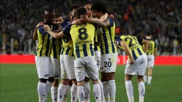 Fenerbahçe sahasında Gaziantep FK'yi mağlup etti