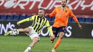 Fenerbahçe Süper Lig'de yarın Medipol Başakşehir'e konuk olacak