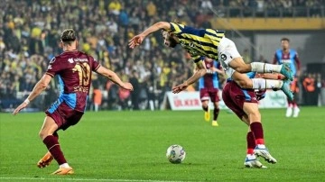 Fenerbahçe, Süper Lig'de yarın Trabzonspor'u ağırlayacak