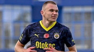 Fenerbahçe, Szalai'nin 12,3 milyon avro bedelle Hoffenheim'a transfer olduğunu açıkladı