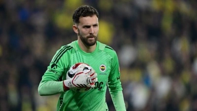 Fenerbah&ccedil;e, Tarık &Ccedil;etin ile 3 yıllık yeni s&ouml;zleşme imzaladı