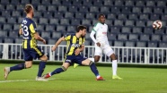 Fenerbahçe tek golle avantaj yakaladı