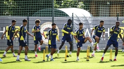 Fenerbah&ccedil;e yeni sezon hazırlıklarını Avusturya kampında s&uuml;rd&uuml;rd&uuml;