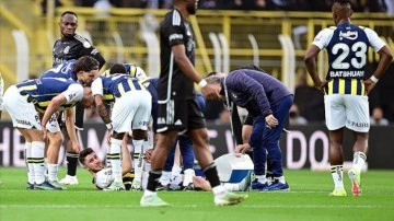 Fenerbahçe'de milli futbolcu İsmail Yüksek'in ayak bileği bağında kopma tespit edildi