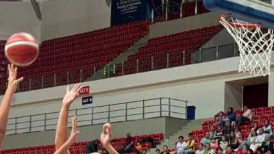 FIBA Kadınlar 16 Yaş Altı Avrupa Şampiyonası'nda T&uuml;rkiye &ccedil;eyrek finale y&uuml;kseldi