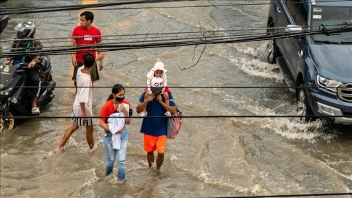 Filipinler'in güneyinde seller, 200 bine yakın kişinin hayatını olumsuz etkiledi