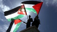 Filistin&#039;de 15 seçim listesi, seçimlerin ertelenmesine karşı çıkıyor