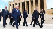 Filistin Devlet Başkanı Abbas Anıtkabir'i ziyaret etti