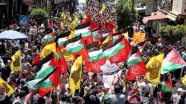 Filistin Esirler Günü yürüyüşüne binlerce kişi katıldı
