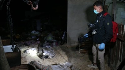 Filistin topraklarını gasbeden İsrailliler Batı Şeria&rsquo;da bazı evleri ateşe verdi