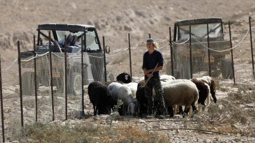Filistin topraklarını gasp eden İsraillilerin Batı Şeria'da işlediği suçlardan sorumlu  İsrailli 4 hareket