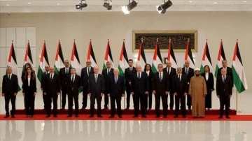Filistin'de yeni hükümet Gazze'nin "idaresi programıyla" yemin etti