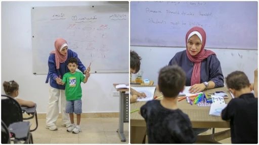 Filistinli 2 öğretmen, Gazze'den Mısır'a göç eden çocuklara mahrum kaldıkları eğitimi veriyor