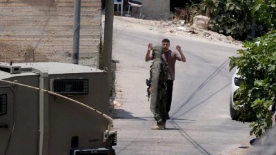 Filistinlilerin topraklarını gasbeden İsrailliler, 2. g&uuml;n&uuml;nde de Nablus'a baskını s&uuml;rd&uuml;rd&uuml;