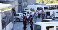 Foça'da gözaltına alınan 206 askerden 100'ü serbest