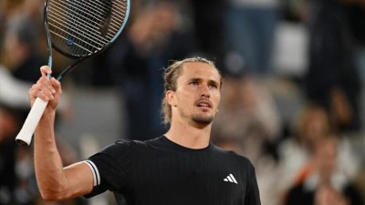 Fransa A&ccedil;ık'ta Zverev, Kostyuk ve Andreeva yarı finale &ccedil;ıktı