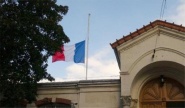 Fransa Başkonsolosluğu’nda bayraklar yarıya indirildi