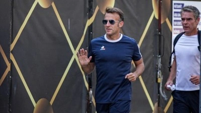 Fransa Cumhurbaşkanı Macron, Ankara'da sabah koşusuna &ccedil;ıktı