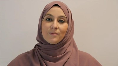 Fransa'da 14 yıl &ouml;nce İslam'ı se&ccedil;en Adeline: İslam benim i&ccedil;in barış dini