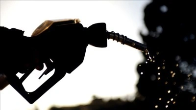 Fransa&rsquo;da artan akaryakıt fiyatlarına karşı kara yolu taşımacılık sekt&ouml;r&uuml; &ccedil;alışanları eylem yapacak