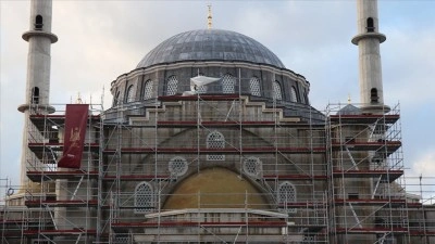 Fransa'da Ey&uuml;p Sultan Camisi'ne gelen tehdit telefonlarıyla ilgili soruşturma a&ccedil;ıldı