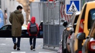 Fransa&#39;da okullar açıldıktan sonra 70 öğrencide Kovid-19/ koronavirüs tespit edildi
