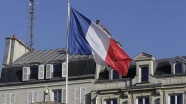 Fransa&#39;da parti binasına saldırı