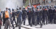 Fransa’da protestocular polisle çatıştı