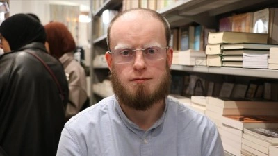 Fransa'da sonradan M&uuml;sl&uuml;man olan Sibille, İslam'la birlikte 'yeniden doğduğunu' s&ouml;yledi