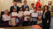 Fransa’da Türkçeyi güzel konuşan öğrencilere diploma verildi