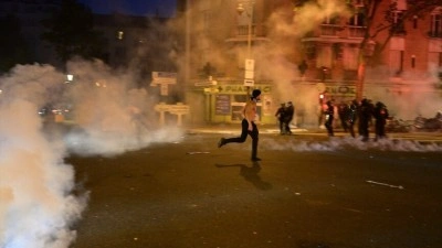 Fransa'da UEFA Şampiyonlar Ligi kutlamalarında &ccedil;ıkan olaylarda 457 kişi g&ouml;zaltına alındı