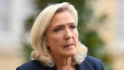 Fransa'da yolsuzluktan h&uuml;k&uuml;m giyen olası cumhurbaşkanı adayı Le Pen'in temyiz davası bug&uuml;n