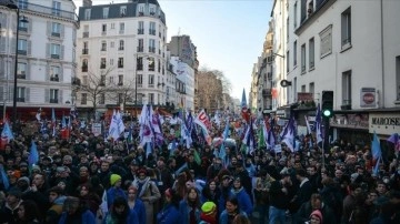 Fransa hükümetine göre 7 Mart'ta kitlesel greve gidilmesi ülke için en kötü senaryo olur