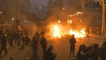 Fransa ne &ccedil;abuk unuttun Rusya'nın iyiliklerini! -Fuad Safarov, Moskova'dan yazdı-