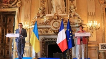 Fransa Ukrayna'ya askeri ve siyasi desteğini sürdürecek