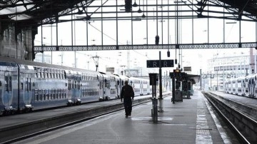 Fransa'da aylık sınırsız tren bileti aboneliği gelecek yaz uygulamaya konacak