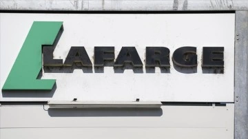 Fransa'da çevrecilerin tahrip ettiği Lafarge'ın bir fabrikasının faaliyeti durduruldu