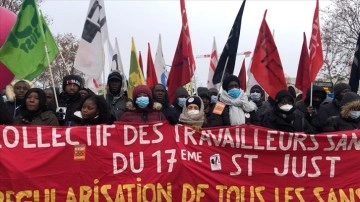 Fransa'da hükümetin hazırladığı yeni göç yasa tasarısı protesto edildi