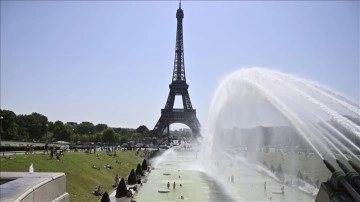 Fransa'da kavurucu yaz sıcakları hayatı olumsuz etkiliyor