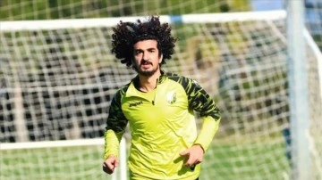 Futbolcu Yakup Alkan'ın Şanlıurfaspor'a attığı imza hayatını kurtarmış