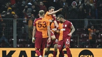 Galatasaray 3 puanı 3 golle aldı
