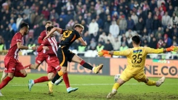 Galatasaray, Demir Grup Sivasspor'u deplasmanda mağlup etti