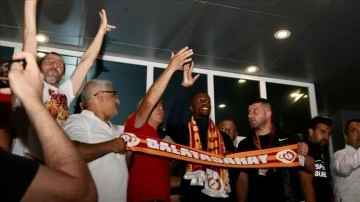 Galatasaray, Fildişi Sahilli futbolcu Wilfried Zaha ile 3 yıllık anlaşmaya vardı
