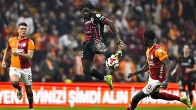 Galatasaray ile Gen&ccedil;lerbirliği 100. randevuda