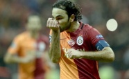 Galatasaray'ın kaptanı Selçuk İnan'a sürpriz talip