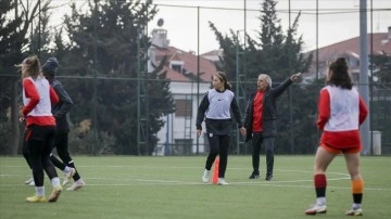 Galatasaray Kadın Futbol Takımı, Fenerbahçe maçının hazırlıklarını sürdürdü