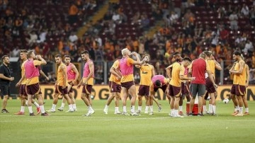 Galatasaray, UEFA Şampiyonlar Ligi'nde tur için sahaya çıkacak