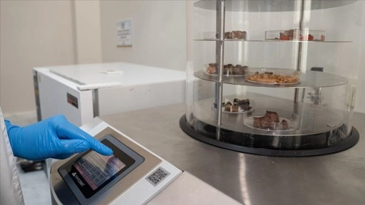Gastronomi öğrencilerinden afet dönemlerinde tüketilebilecek raf ömrü uzun yemek projesi