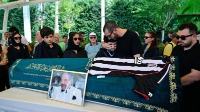 Gazeteci Reha Muhtar son yolculuğuna uğurlandı