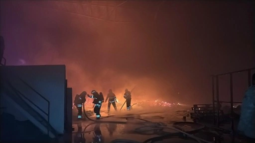 Gaziantep'te ambalaj fabrikasında çıkan yangın söndürüldü